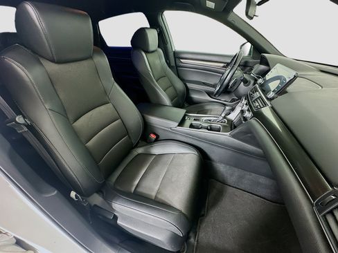 Used 2020 Honda Accord Sport image 28