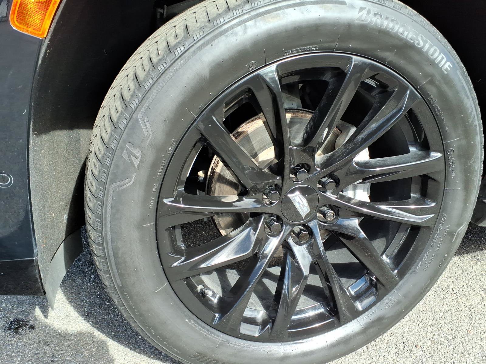 Certified 2023 Cadillac Escalade Sport w/ LPO, ONYX Package AWD/4WD image 9