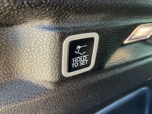 Certified 2023 Jeep Grand Cherokee L Limited image 27