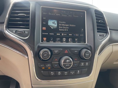 Used 2016 Jeep Grand Cherokee Limited RWD image 8