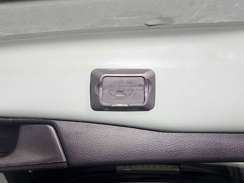 Used 2020 Toyota RAV4 TRD Off-Road image 10