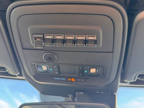 Used 2024 Ford Bronco Outer Banks image 22