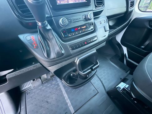 Used 2022 RAM ProMaster 2500 w/ Convenience Group image 25