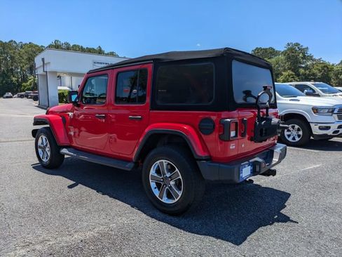 Used 2020 Jeep Wrangler Unlimited Sahara AWD/4WD image 7