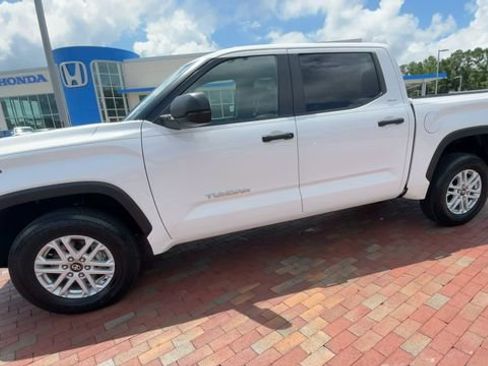 Used 2025 Toyota Tundra SR5 AWD/4WD image 6