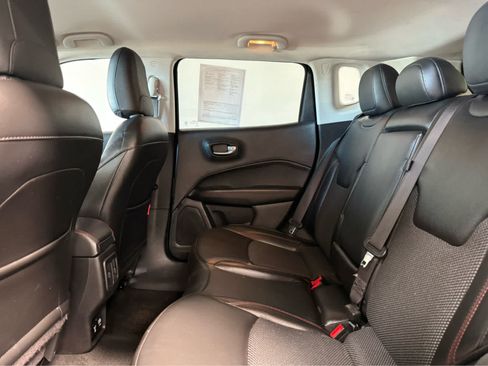 Used 2020 Jeep Compass Trailhawk AWD/4WD image 14