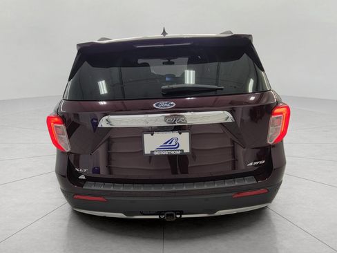 Used 2023 Ford Explorer XLT w/ Equipment Group 202A AWD/4WD image 26