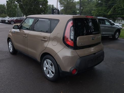 Used 2016 Kia Soul FWD image 10