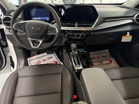 New 2026 Chevrolet Trax ACTIV FWD image 14