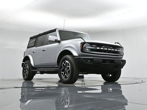 Certified 2021 Ford Bronco Outer Banks image 53