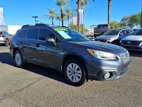 Used 2017 Subaru Outback 2.5i Premium image 3