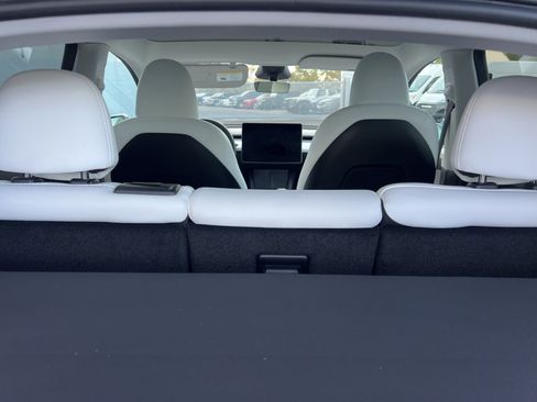 Used 2023 Tesla Model Y 2WD image 16
