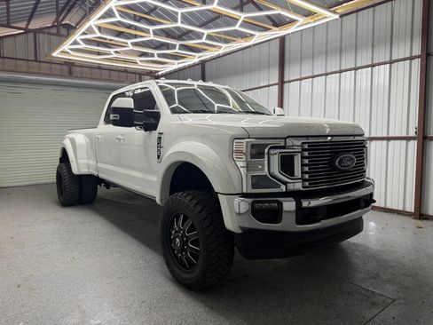 Used 2020 Ford F450 Lariat w/ Lariat Ultimate Package AWD/4WD image 1