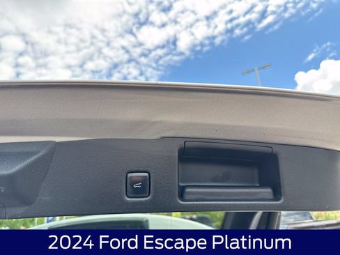 Used 2024 Ford Escape Platinum AWD/4WD image 17