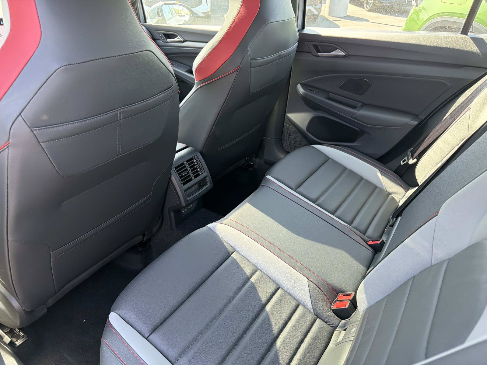 New 2026 Volkswagen GTI SE FWD image 10