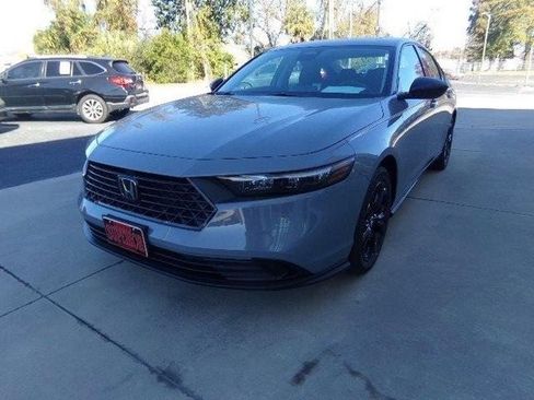 New 2025 Honda Accord SE image 18