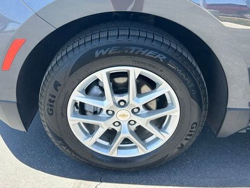 Certified 2023 Chevrolet Equinox LT FWD image 14