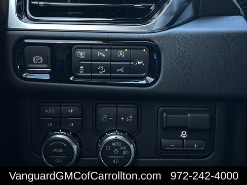 New 2026 GMC Yukon Denali w/ Denali Reserve Package AWD/4WD image 20