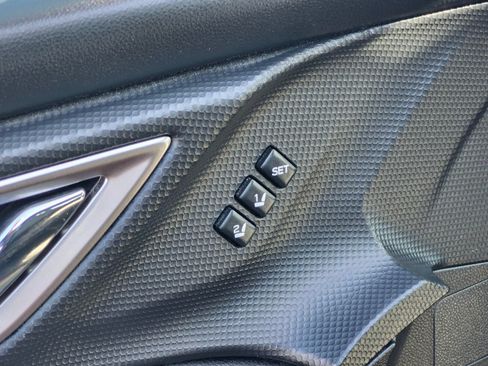 Used 2021 Subaru Forester Touring image 17