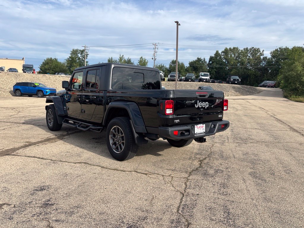 Used 2020 Jeep Gladiator Overland w/ Cold Weather Group AWD/4WD image 3