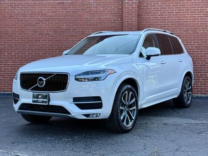 Used 2018 Volvo XC90 T5 Momentum w/ Convenience Package