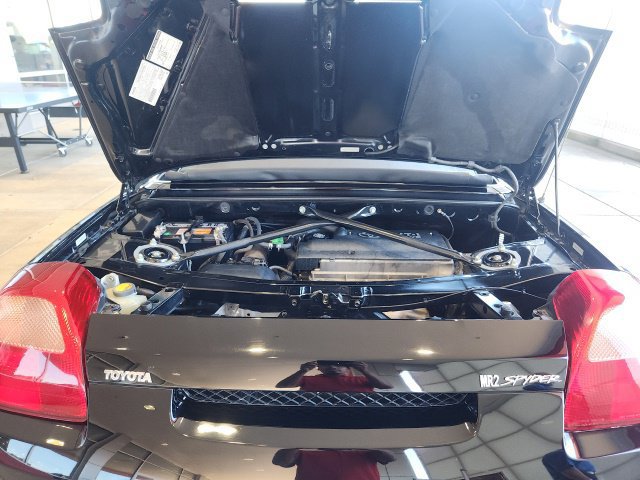Used 2000 Toyota MR2 RWD image 11