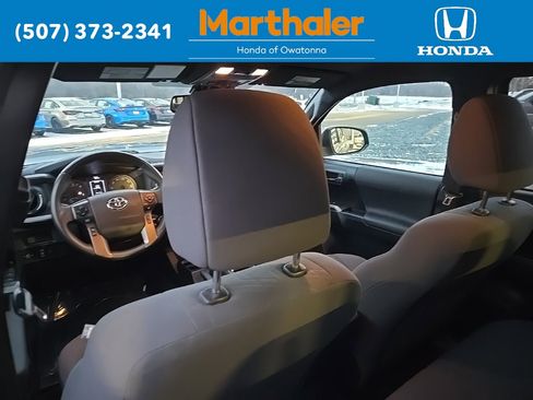 Used 2019 Toyota Tacoma SR image 14