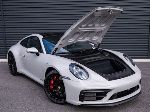 Certified 2024 Porsche 911 Carrera GTS image 28