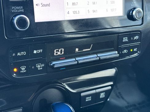 Certified 2020 Toyota Prius LE FWD image 20