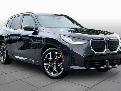 Used 2025 BMW X3 xDrive30i AWD/4WD image 2