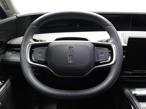 Used 2026 Lincoln Nautilus Premier w/ Equipment Group 102A AWD/4WD image 22