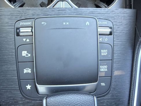 Used 2023 Mercedes-Benz GLE 450 4MATIC w/ Premium Package image 74