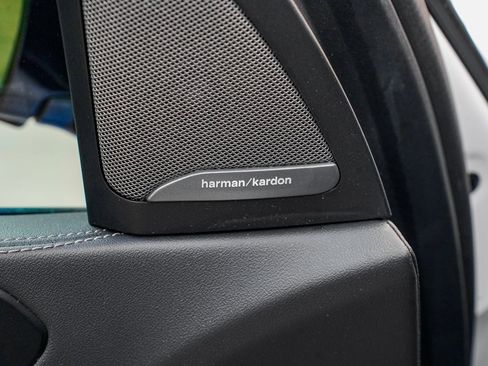 Used 2024 BMW X5 xDrive40i w/ M Sport Package image 11