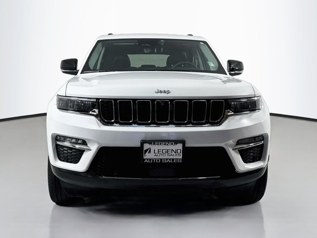 Used 2023 Jeep Grand Cherokee 4WD 4xe w/ Luxury Tech Group II image 3