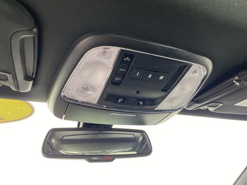 Used 2015 Dodge Charger R/T w/ Plus Group RWD image 28