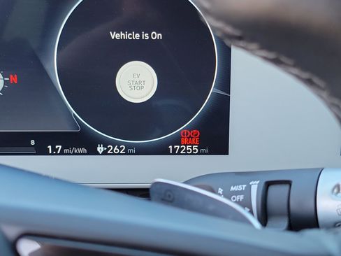 Certified 2024 Hyundai Ioniq 5 SEL RWD image 12