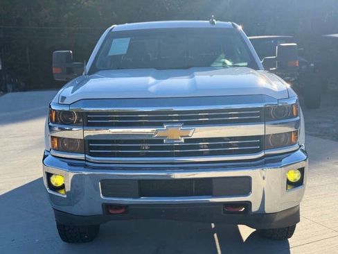 Used 2016 Chevrolet Silverado 2500 LT RWD image 2