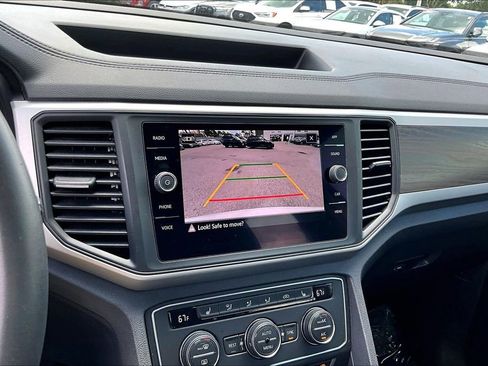 Certified 2021 Volkswagen Atlas SE FWD image 27