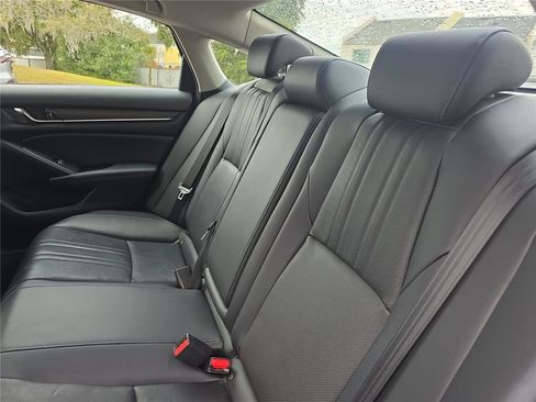 Used 2022 Honda Accord EX-L image 12