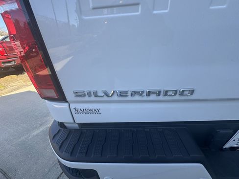 Used 2024 Chevrolet Silverado 2500 High Country w/ High Country Premium Package image 31