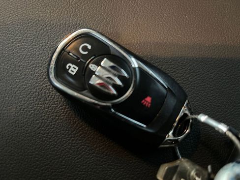 Used 2025 Buick Encore GX Preferred image 22