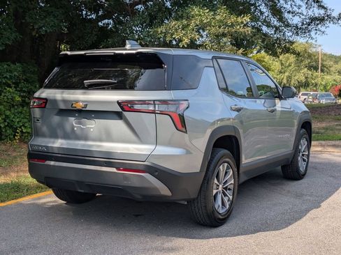 New 2026 Chevrolet Equinox LT w/ Safety and Technology Package FWD image 2