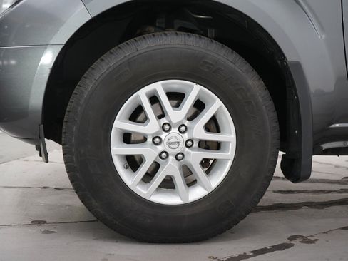 Used 2016 Nissan Frontier SV w/ SV Value Truck Package AWD/4WD image 27