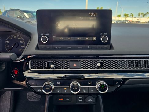 Used 2023 Honda Civic EX image 18