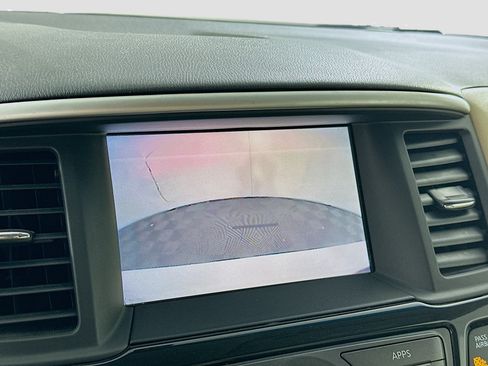 Used 2017 Nissan Pathfinder SV FWD image 22