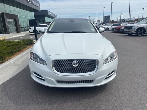 Used 2011 Jaguar XJ L RWD image 5