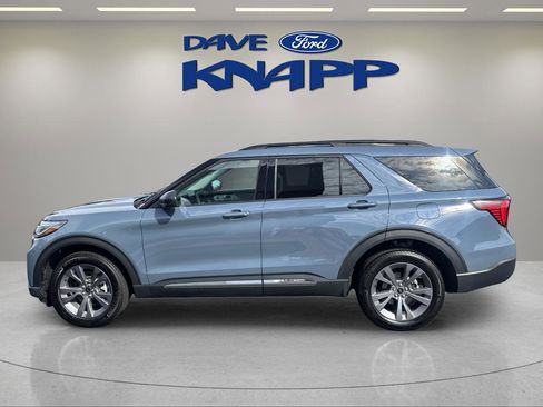 Used 2025 Ford Explorer Active w/ Active Comfort Package image 4