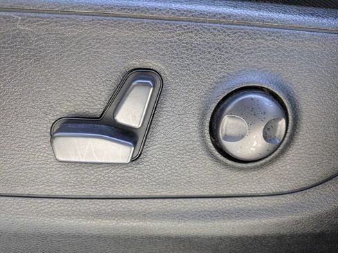 Used 2022 RAM 1500 Big Horn RWD image 19