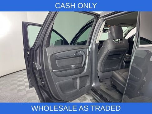 Used 2017 Chevrolet Traverse LT w/ Style and Technology Package image 37