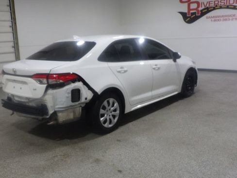 Used 2024 Toyota Corolla LE FWD image 4